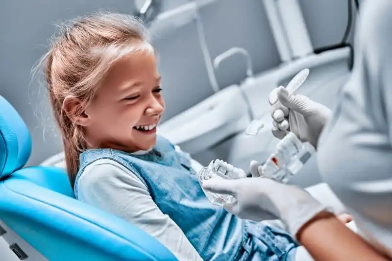 Soins pédiatriques dentaires enfants Casablanca Aïn Chock